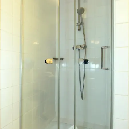 Haus Atlantis, Atelierwohnung 4 公寓
